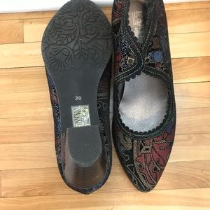 Spring Step L’Artiste Heels